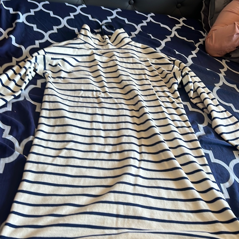Vineyard vines, shirt dress